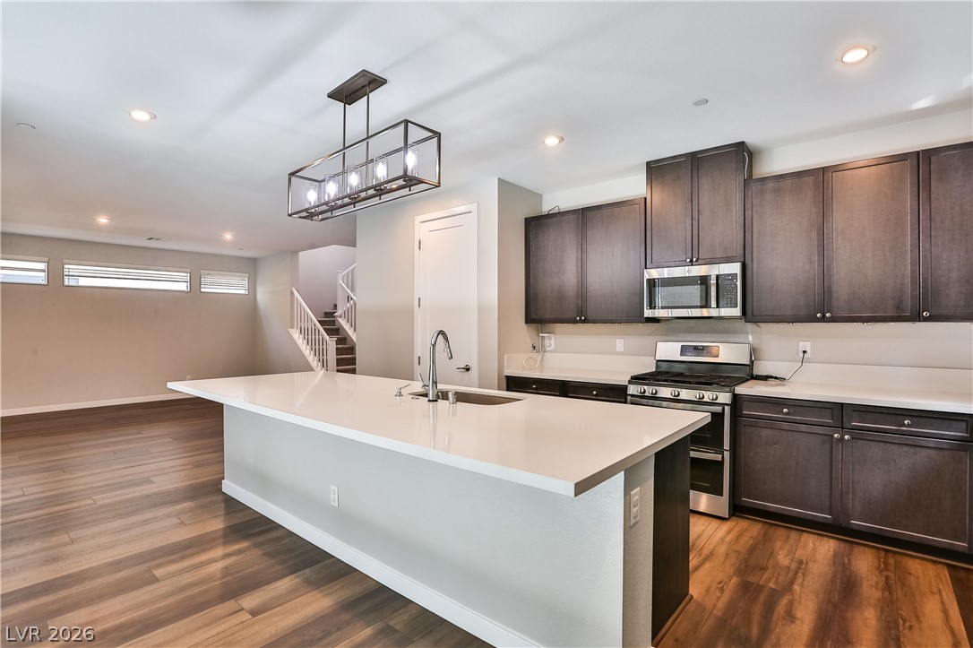 Photo 9 of 46, 3229 Vittoria Avenue