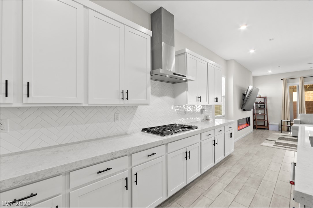 Photo 11 of 44, 848 Purser Street