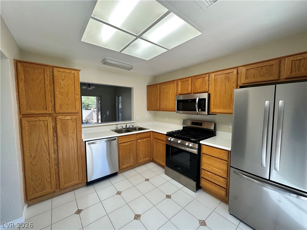 Photo 5 of 8700 Shorecliff Drive