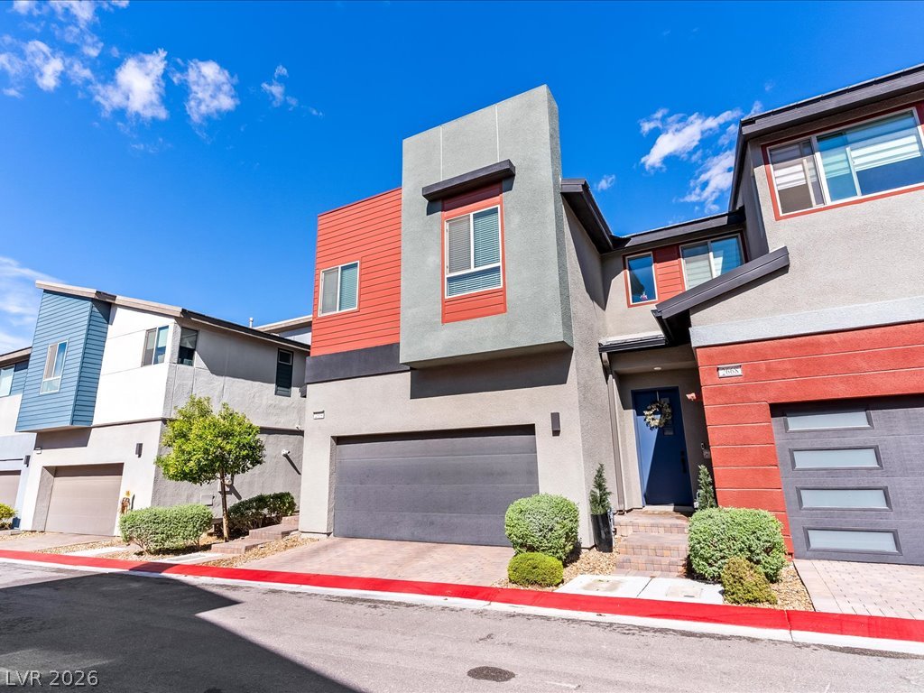 Photo 6 of 50, 2664 Conifer Canyon Street
