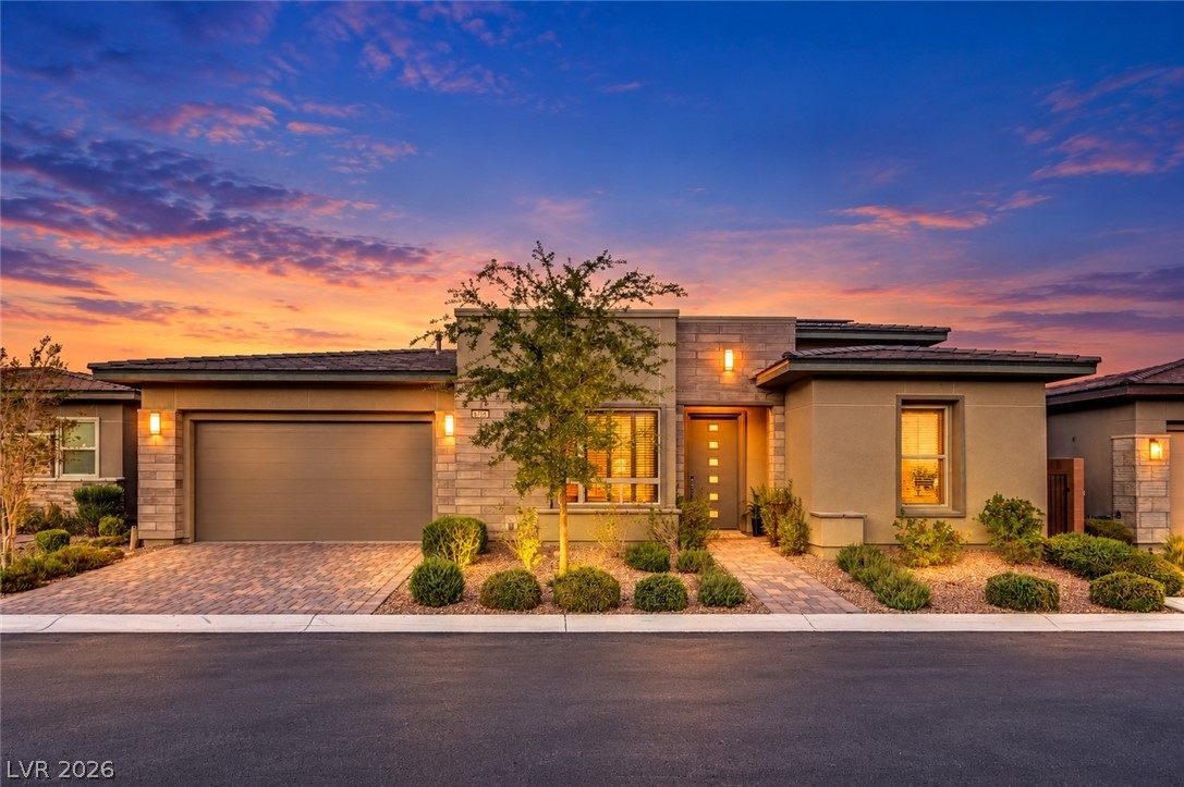 6706 Desert Crimson Street, Las Vegas 89148