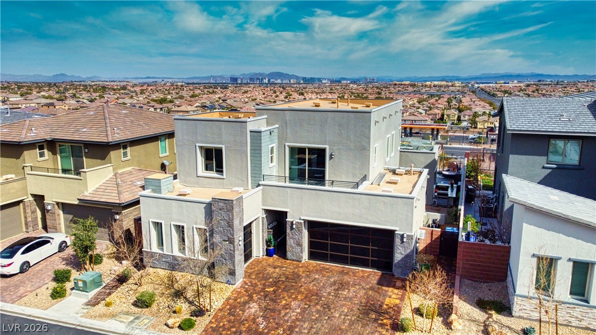 Photo 6 of 70, 6480 Farness Street