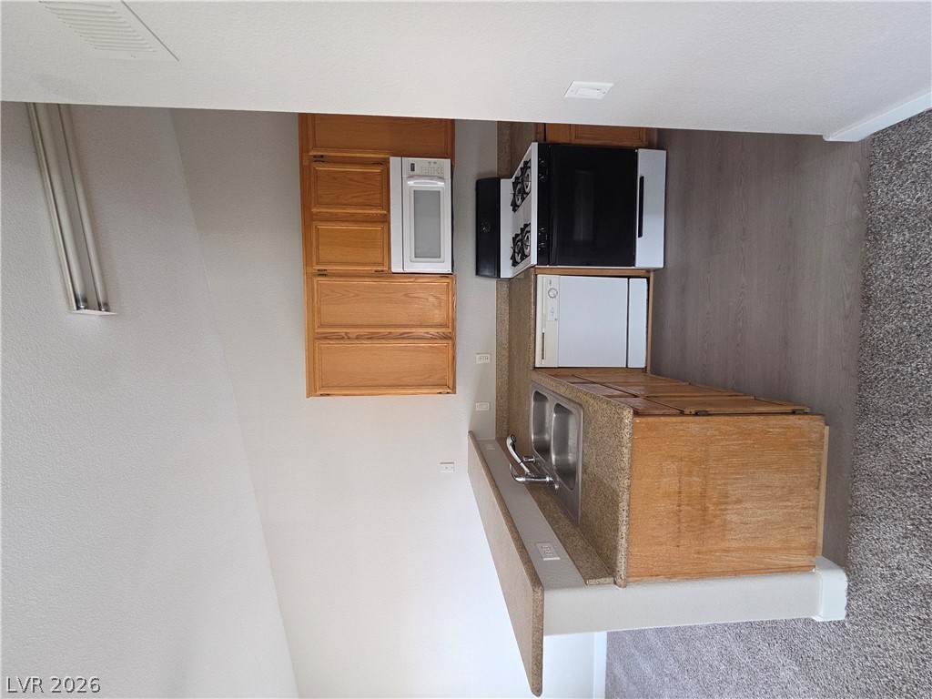 Photo 11 of 26, 3318 N Decatur Boulevard #2041