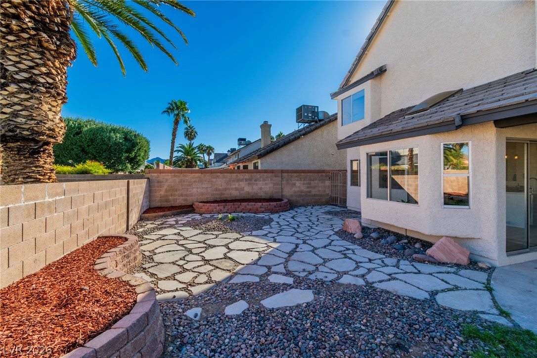 Photo 46 of 48, 322 Redondo Street