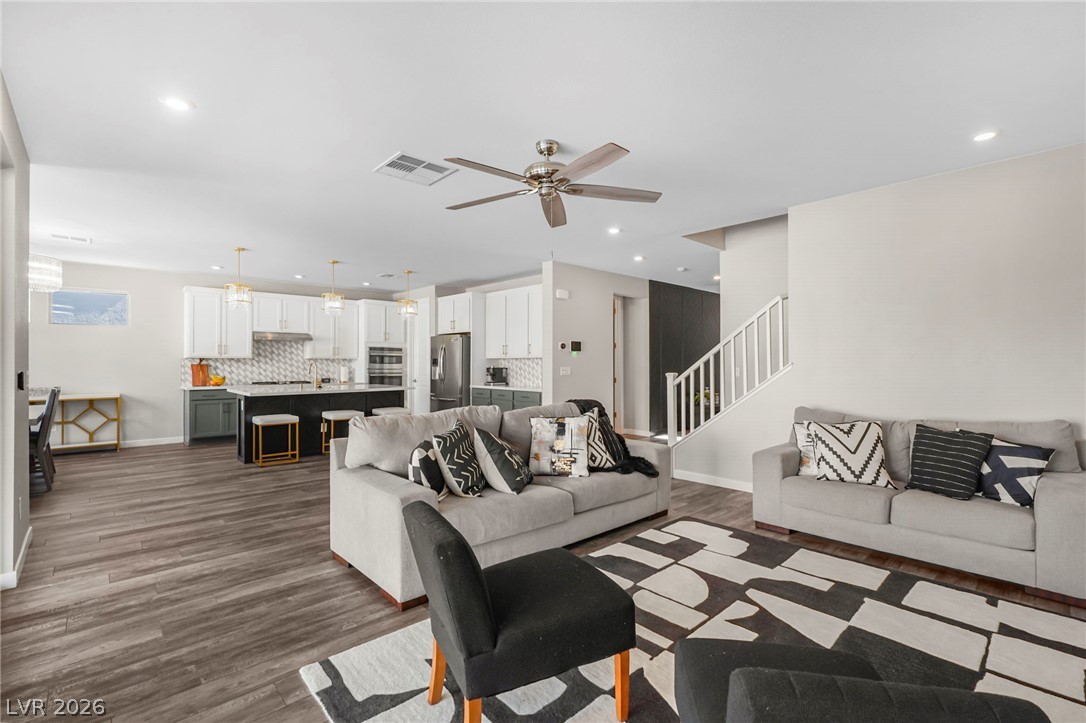 Photo 16 of 77, 10310 Sierra Skye Avenue