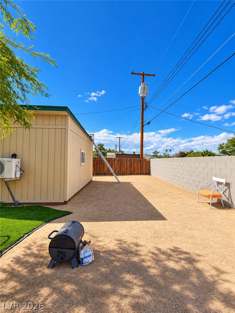 Photo 4 of 4404 Avondale Avenue