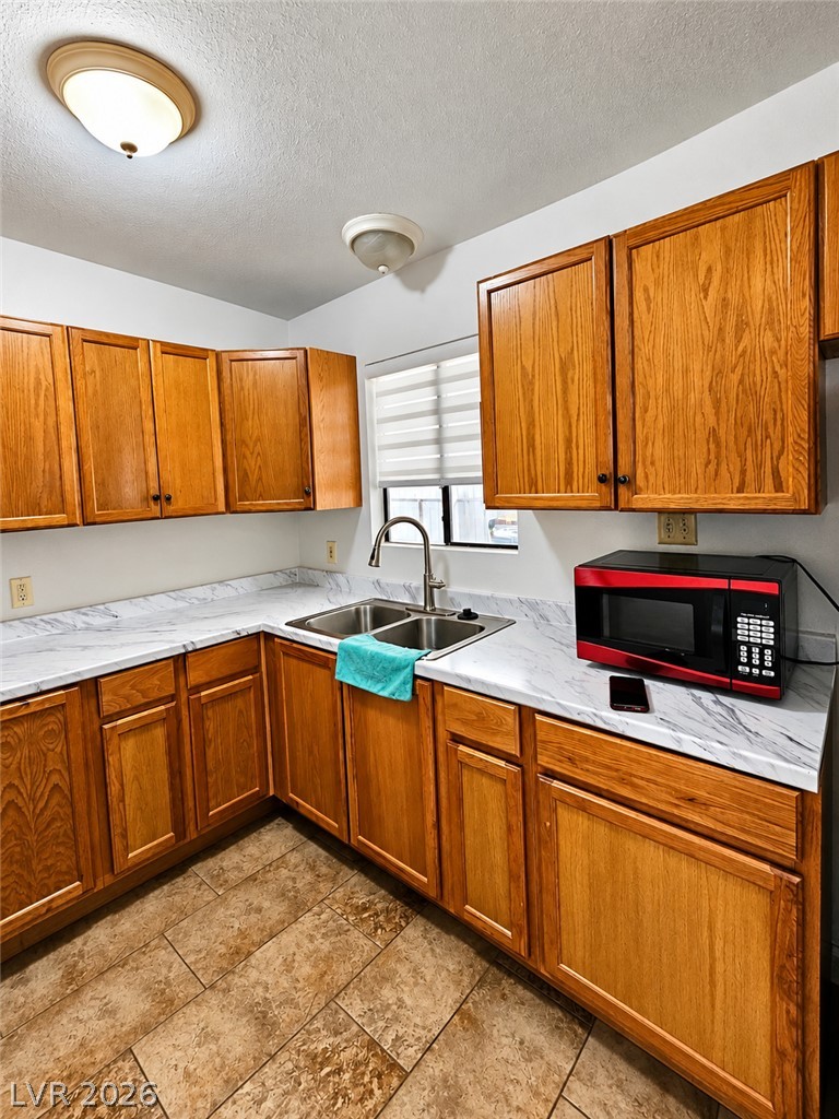 Photo 16 of 34, 4404 Avondale Avenue
