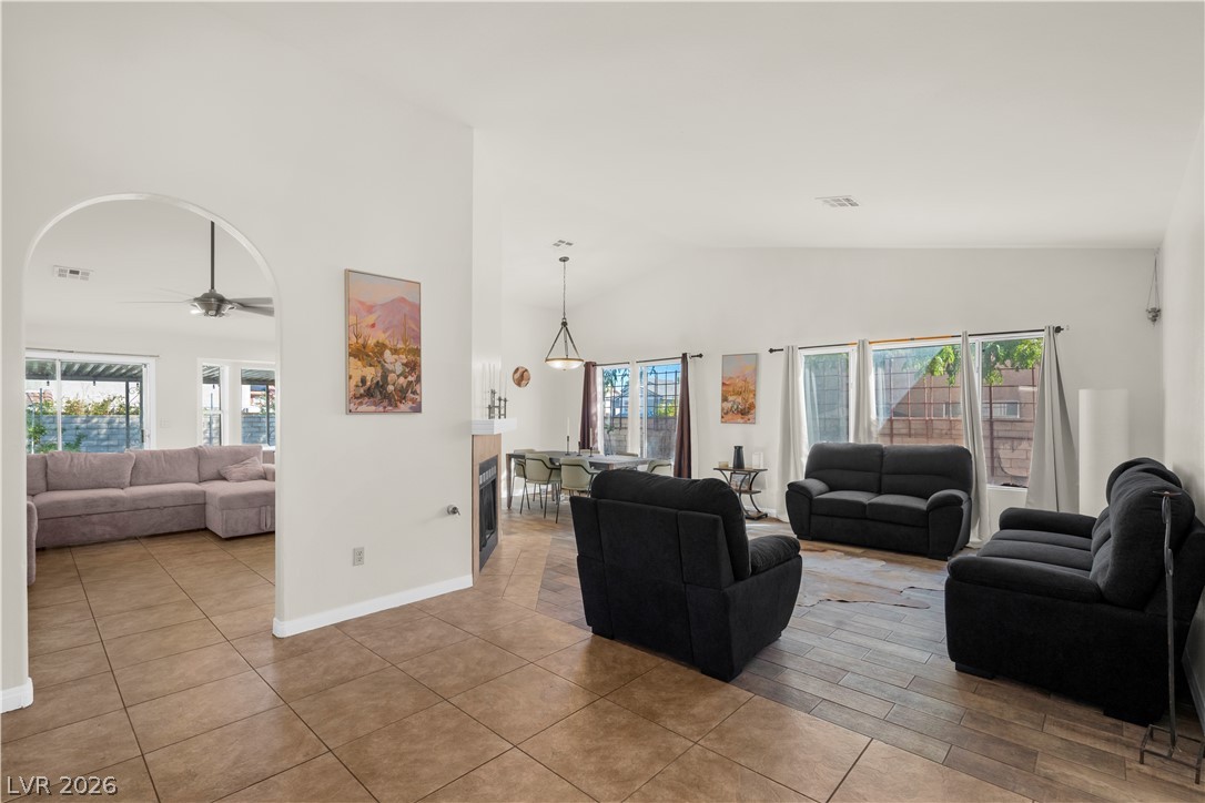 Photo 4 of 6576 Goldencreek Way