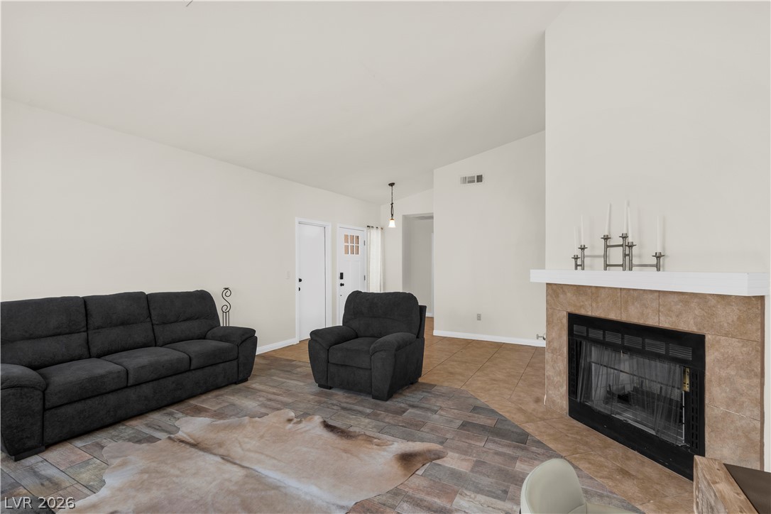Photo 6 of 40, 6576 Goldencreek Way