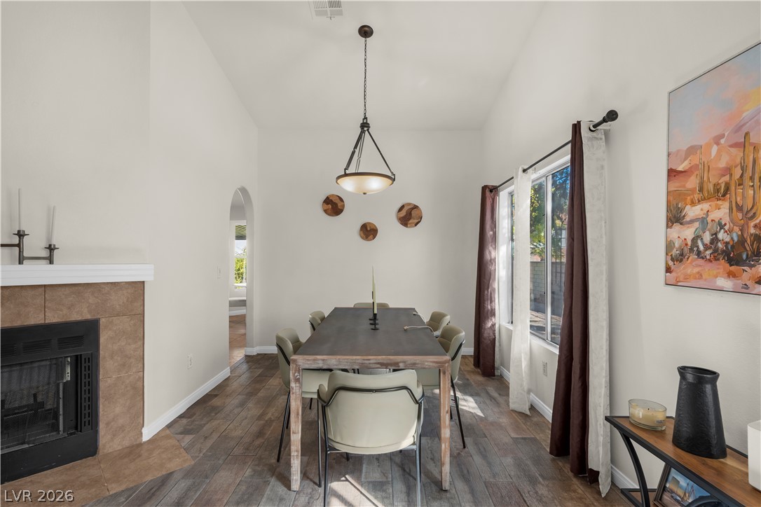 Photo 7 of 40, 6576 Goldencreek Way