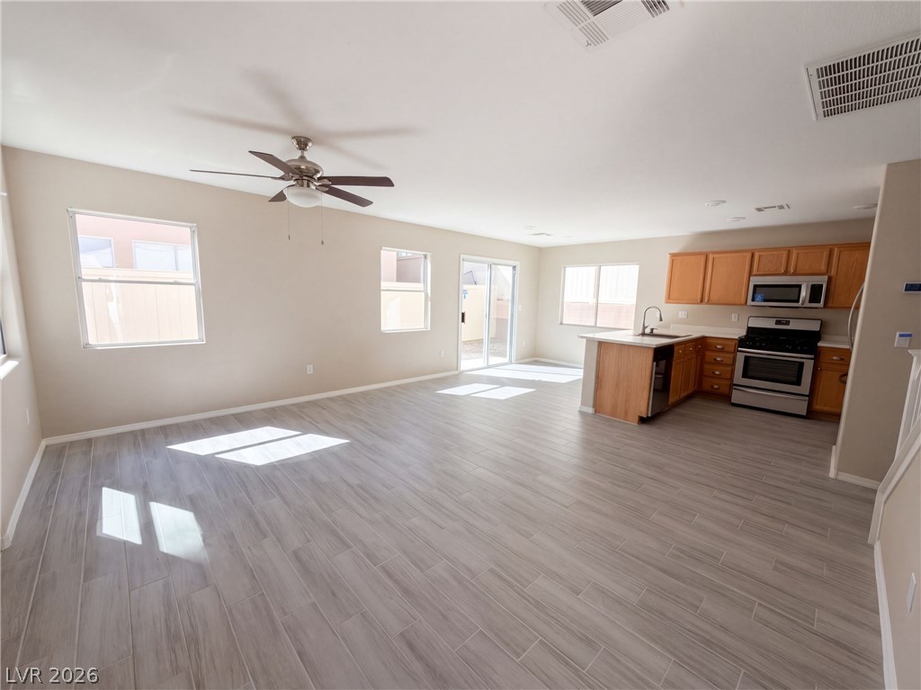 Photo 8 of 17, 8141 Finch Feather Street