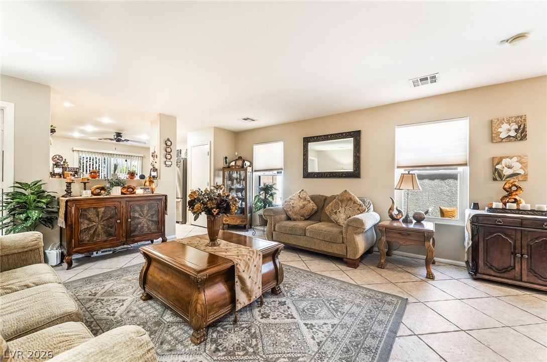 Photo 5 of 3512 Laguna Veneta Avenue