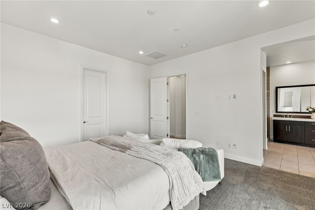 Photo 24 of 46, 11280 Granite Ridge Drive #1022