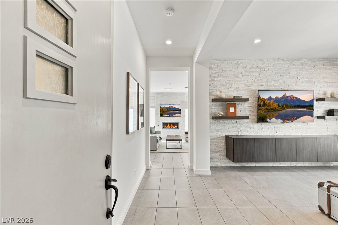 Photo 2 of 11280 Granite Ridge Drive #1022