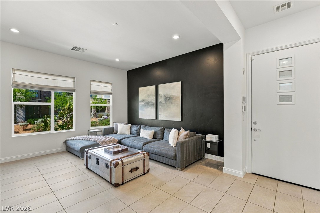 Photo 6 of 46, 11280 Granite Ridge Drive #1022