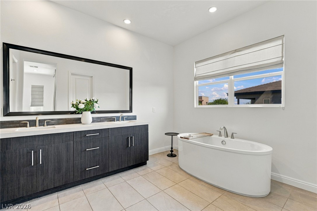 Photo 25 of 46, 11280 Granite Ridge Drive #1022