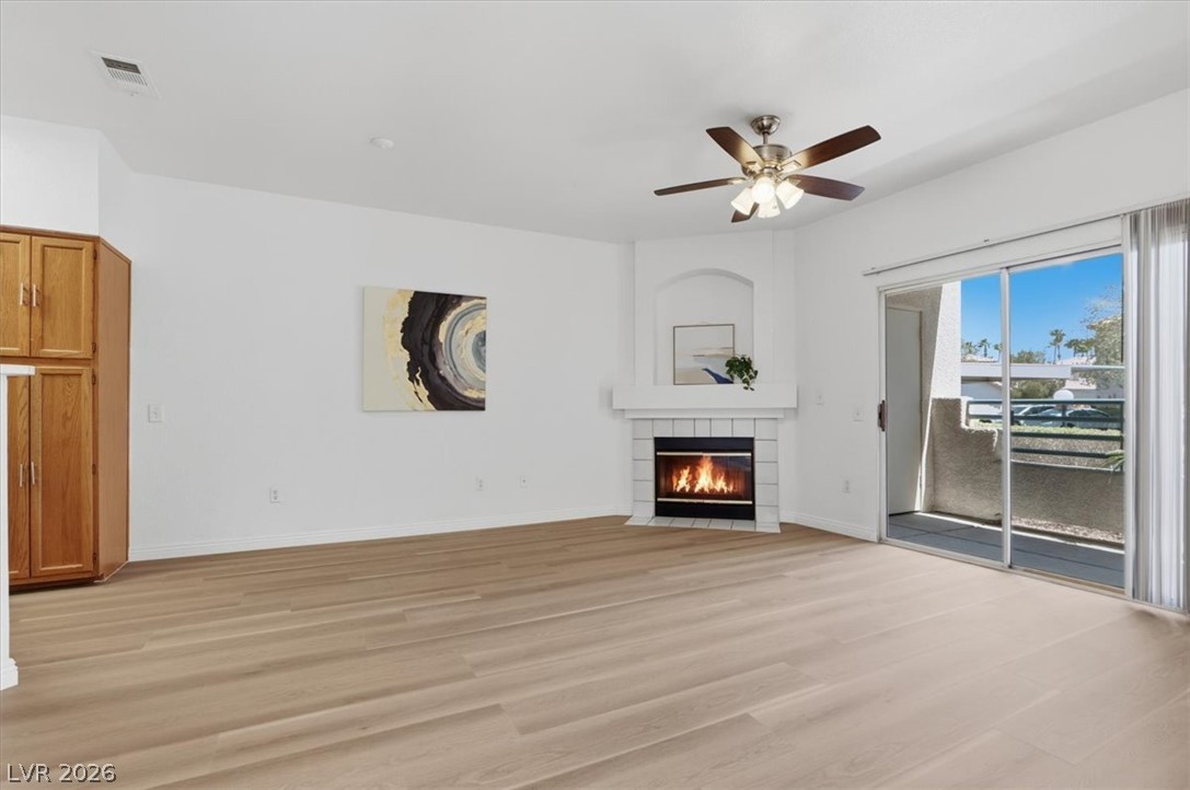 Photo 8 of 35, 5415 W Harmon Avenue #1075