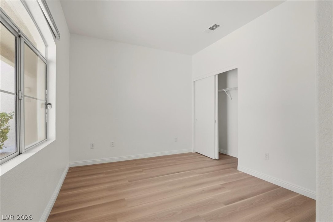 Photo 24 of 35, 5415 W Harmon Avenue #1075