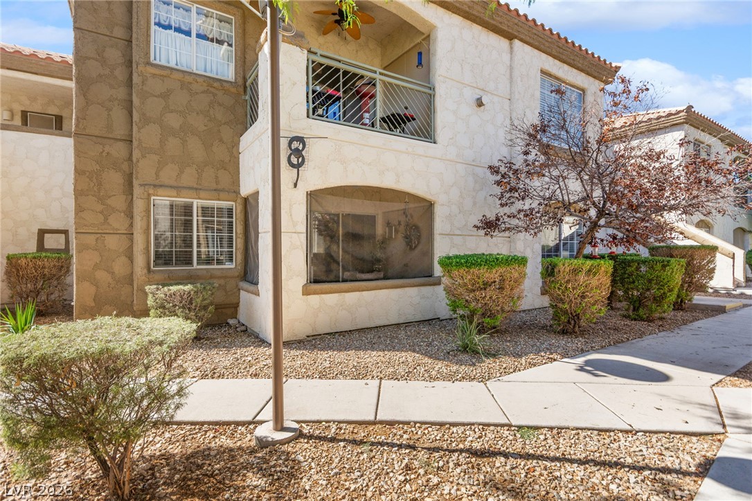 Photo 7 of 46, 6900 Indian Chief Drive #101