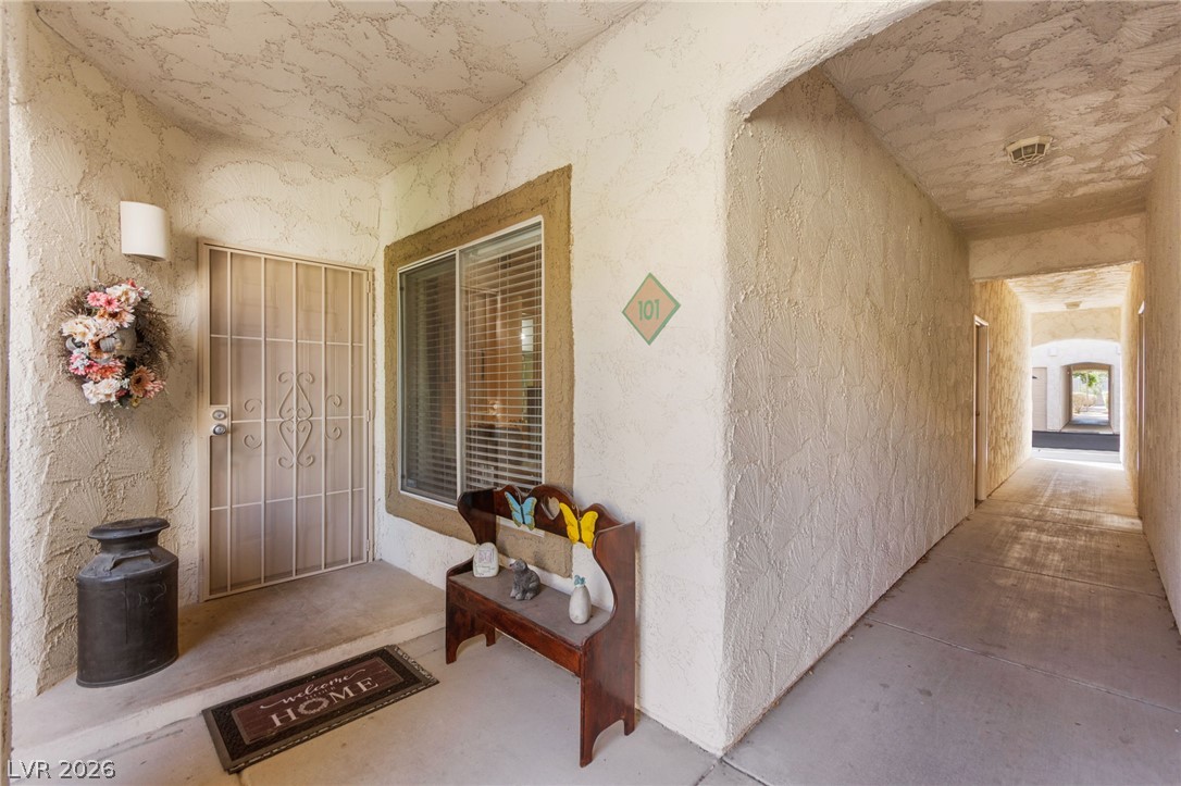 Photo 9 of 46, 6900 Indian Chief Drive #101