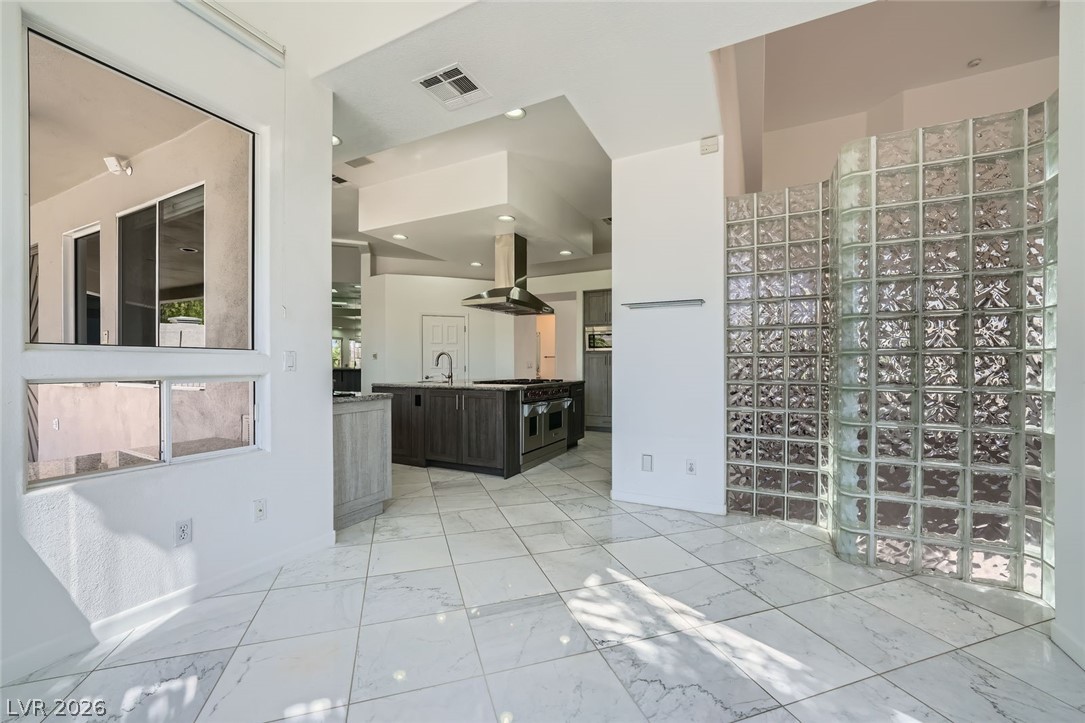 Photo 13 of 64, 7901 Obannon Drive