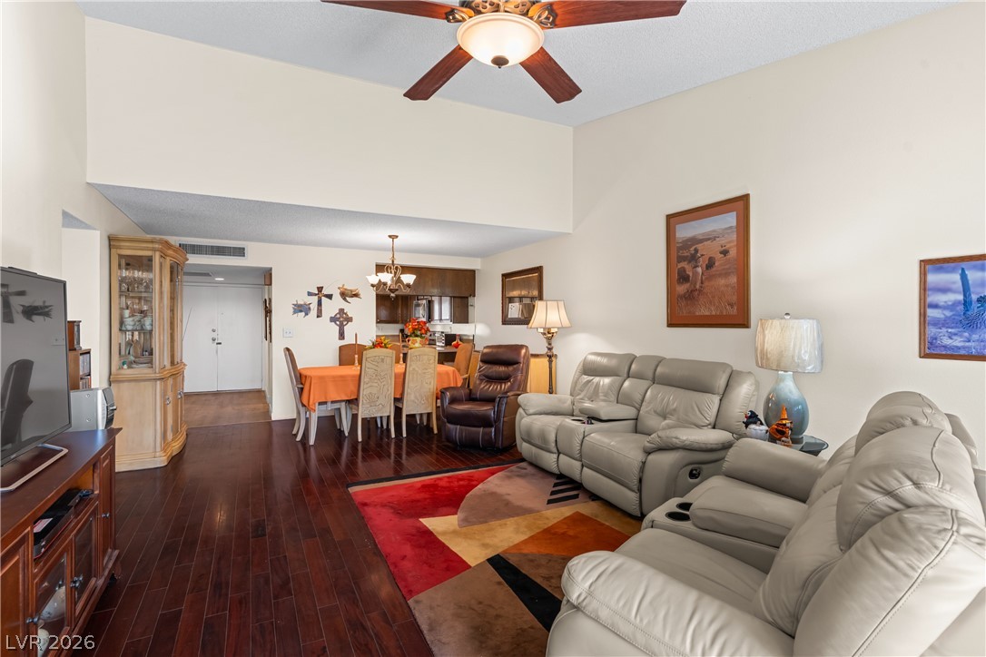 Photo 8 of 27, 3155 Asoleado Circle