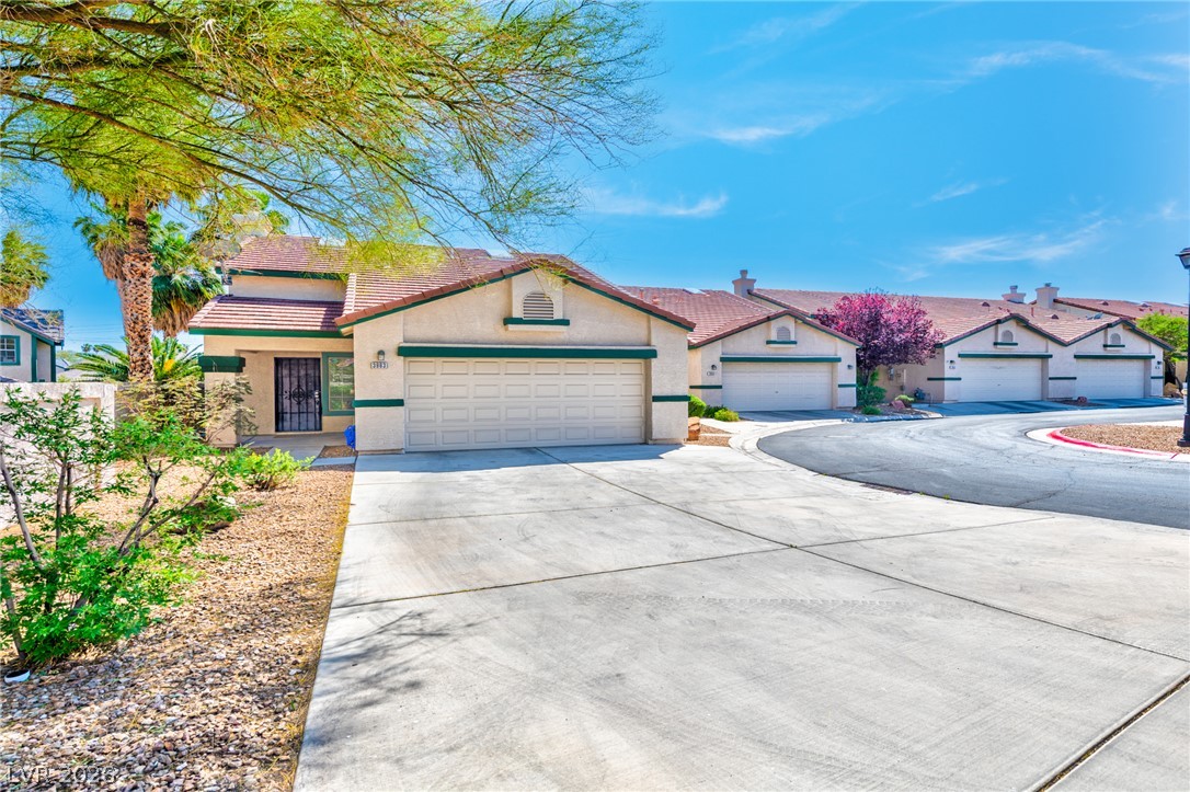 3963 Pembridge Court, Las Vegas 89121