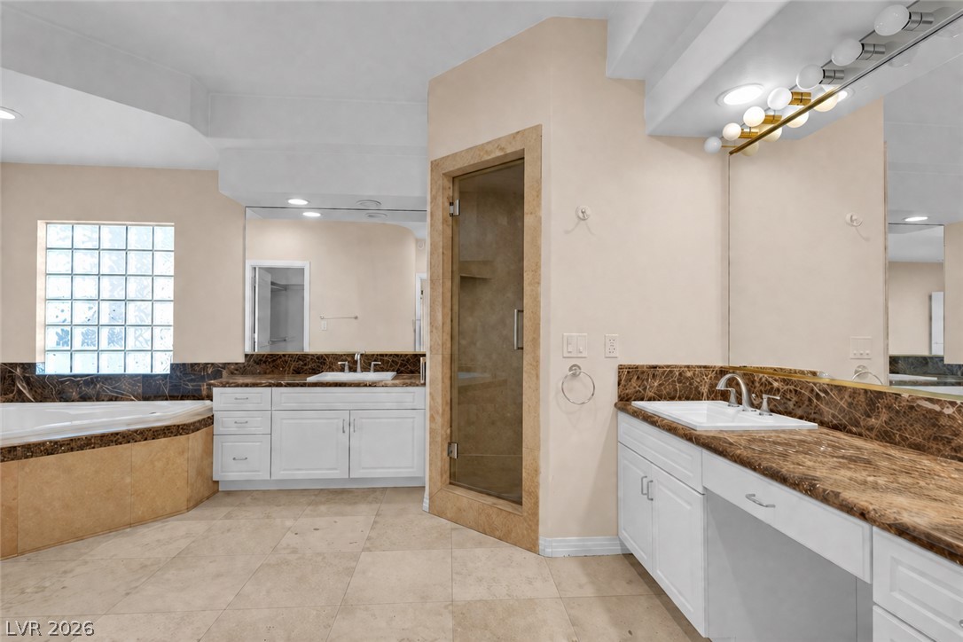 Photo 14 of 26, 7956 Marbella Circle