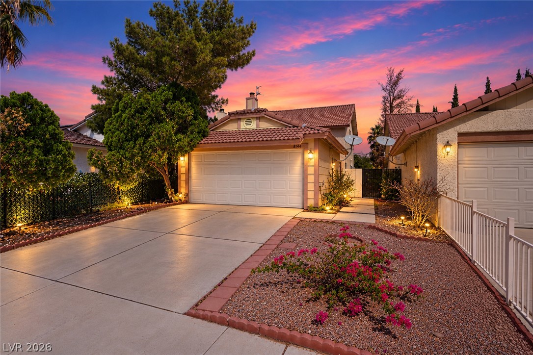 8144 Cactus Flower Court, Las Vegas 89145