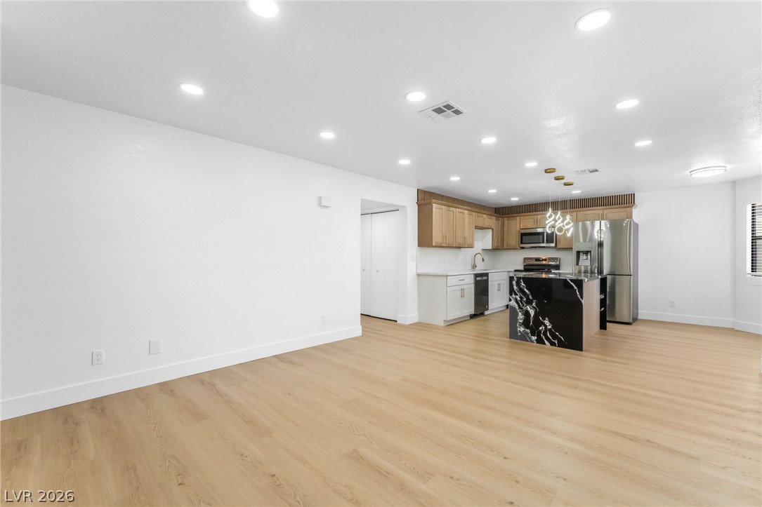 Photo 11 of 29, 1017 Falconhead Lane #102