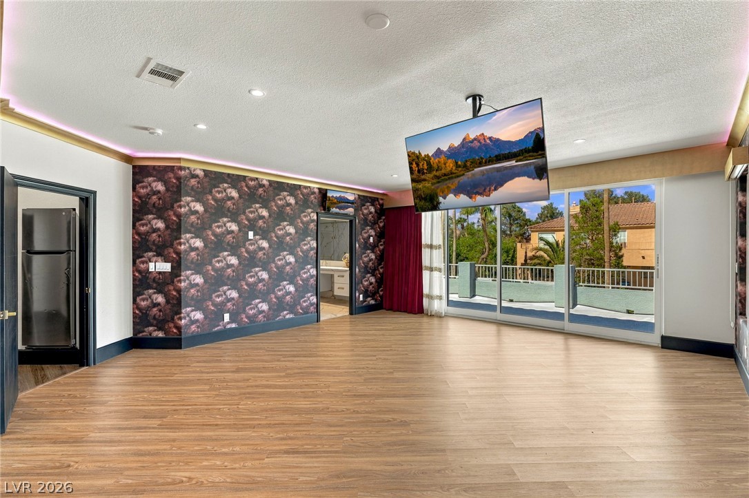 Photo 19 of 44, 9498 Malasana Court