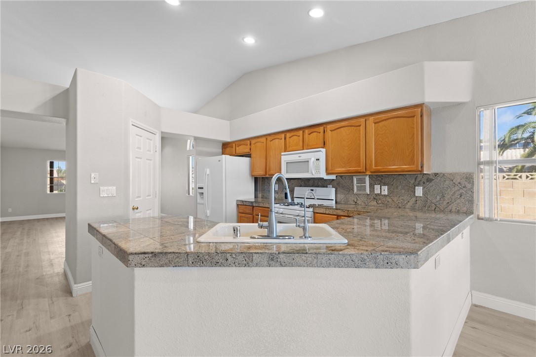 Photo 10 of 44, 7832 Sun Lemon Court