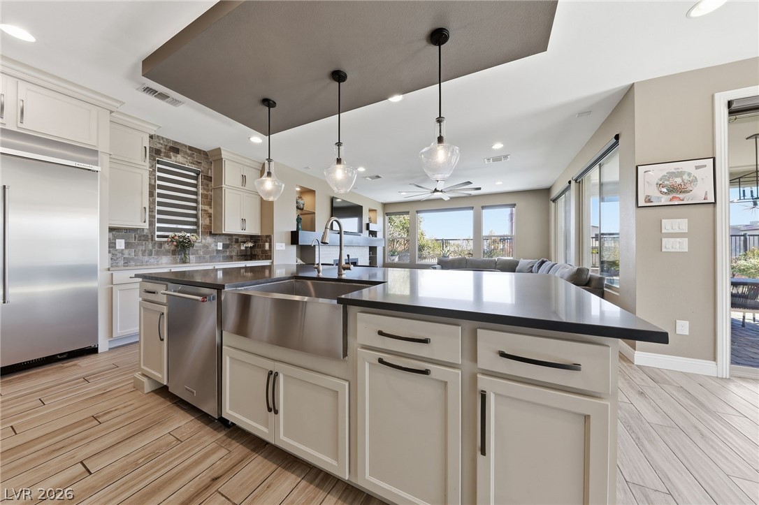 Photo 11 of 41, 6044 Andezano Drive