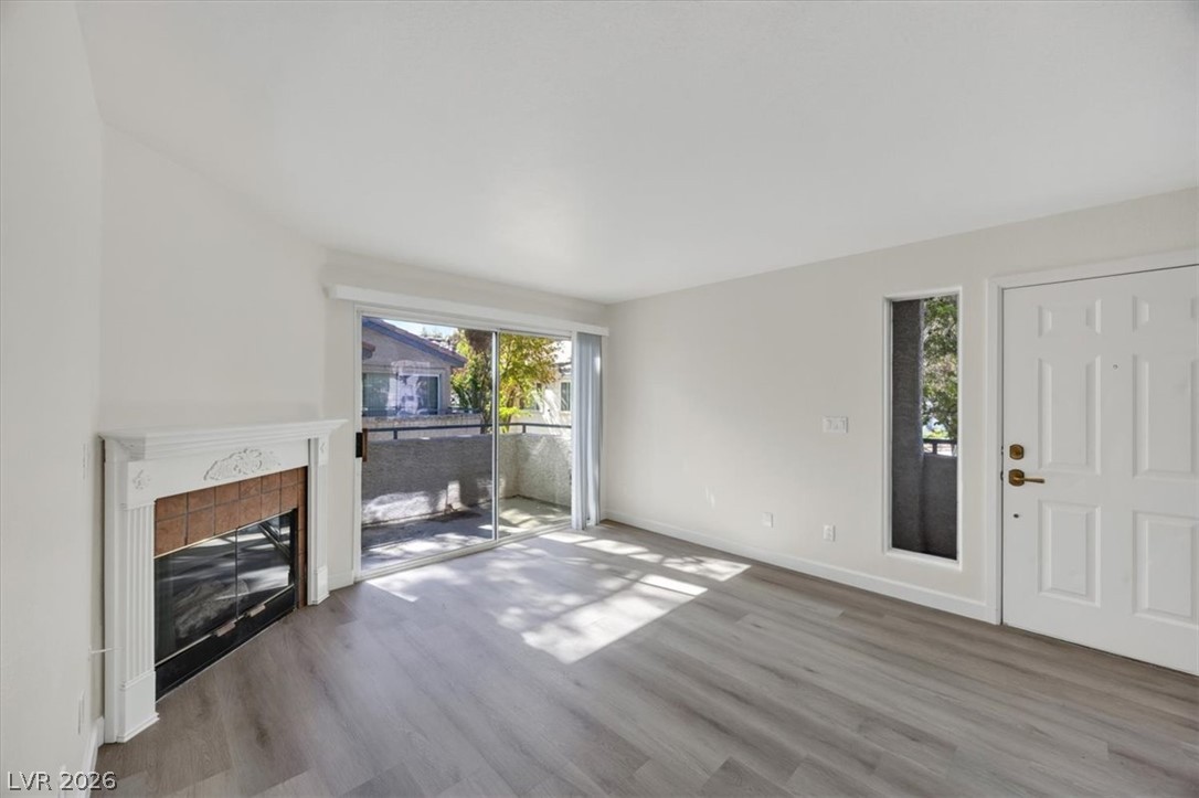 Photo 14 of 34, 3115 Casey Drive #202