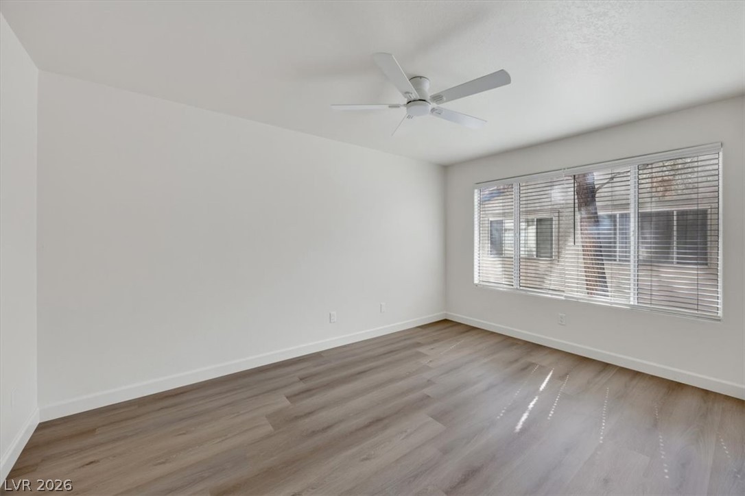 Photo 21 of 34, 3115 Casey Drive #202