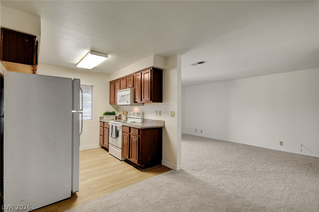 Photo 25 of 47, 5116 River Glen Drive #228