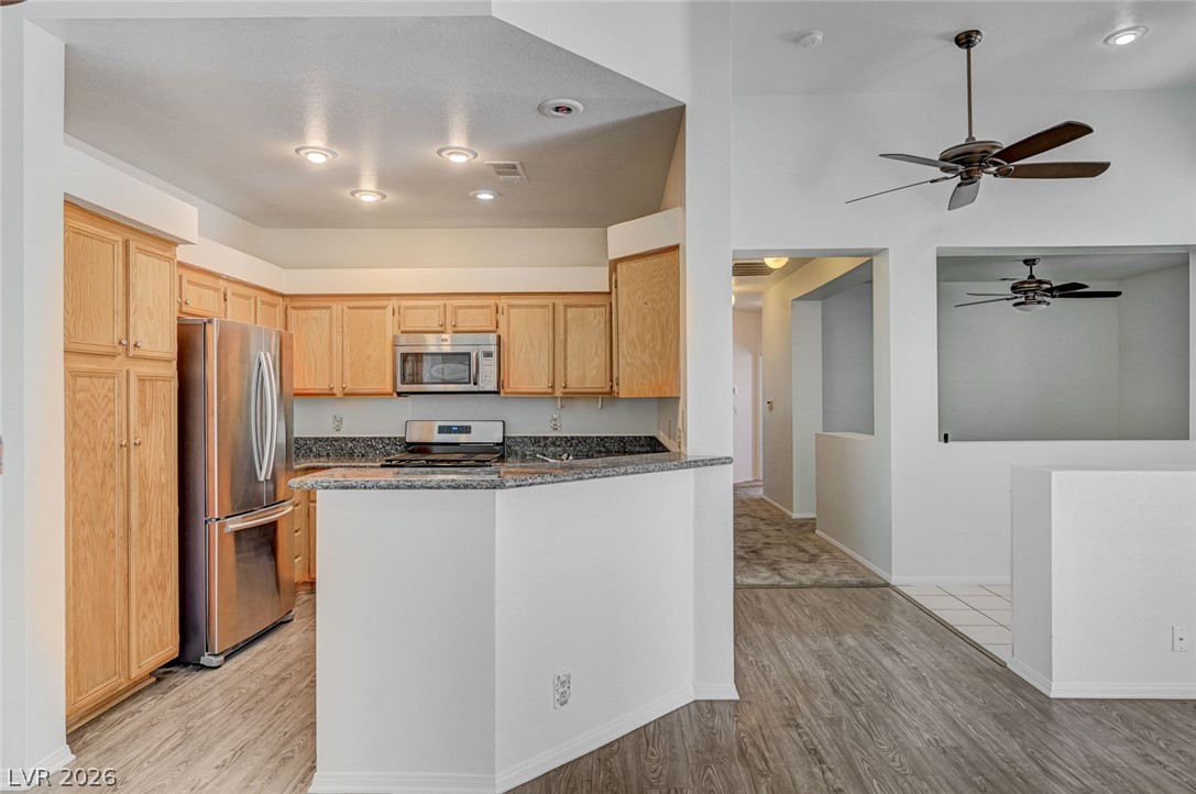 Photo 17 of 51, 5155 W Tropicana Avenue #2016