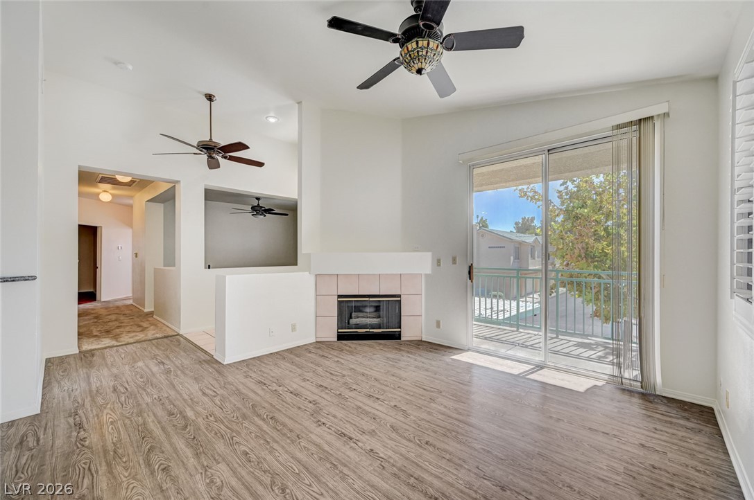 Photo 18 of 51, 5155 W Tropicana Avenue #2016