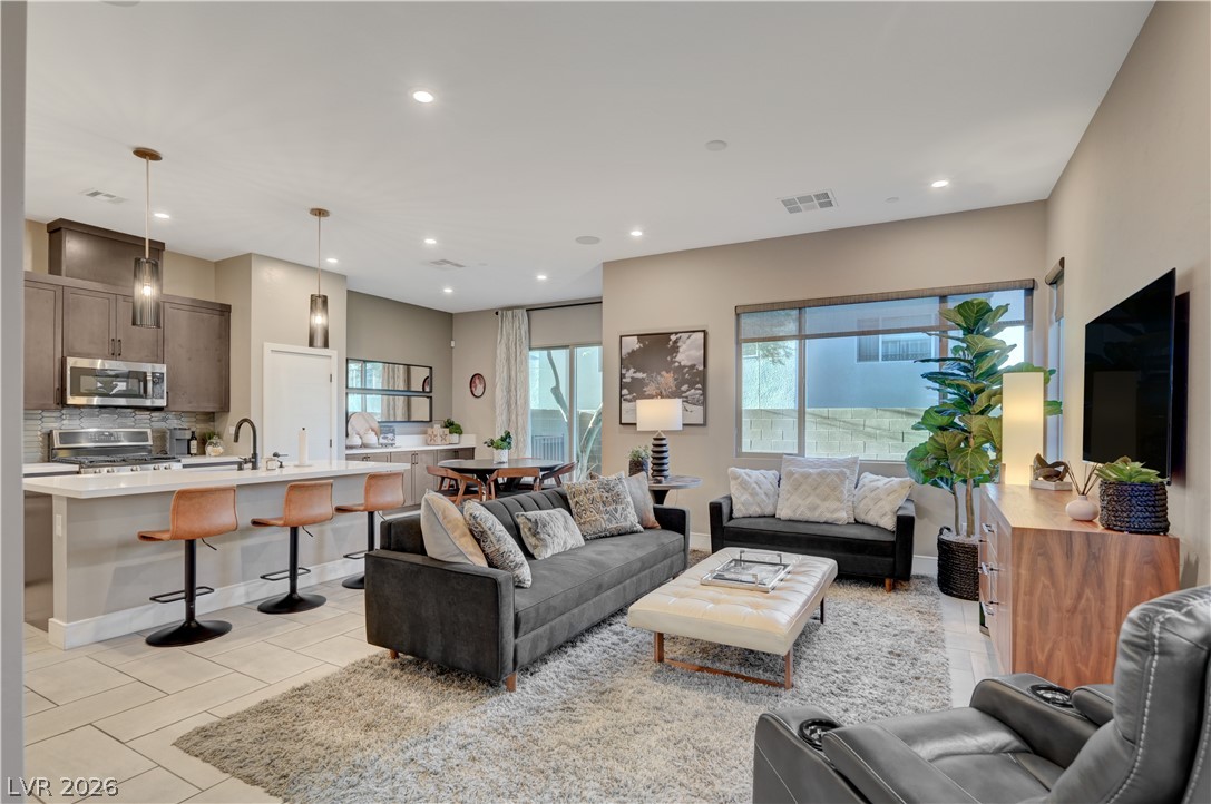 Photo 4 of 3200 Vittoria Avenue