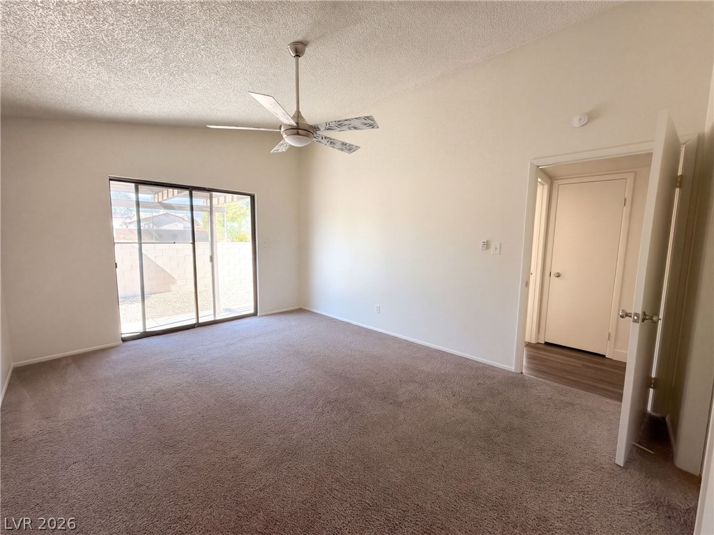 Photo 4 of 3924 Applecrest Street