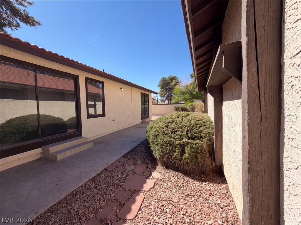 Photo 17 of 22, 3924 Applecrest Street