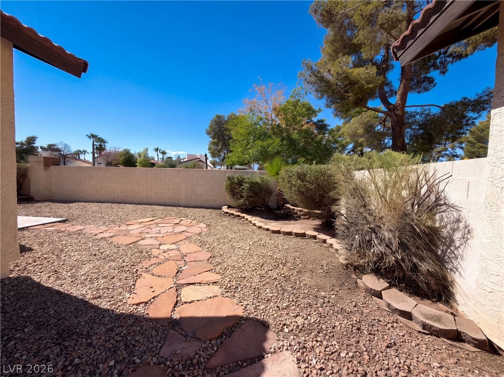Photo 18 of 22, 3924 Applecrest Street