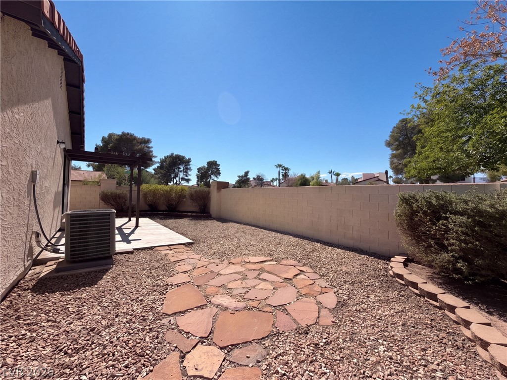Photo 19 of 22, 3924 Applecrest Street