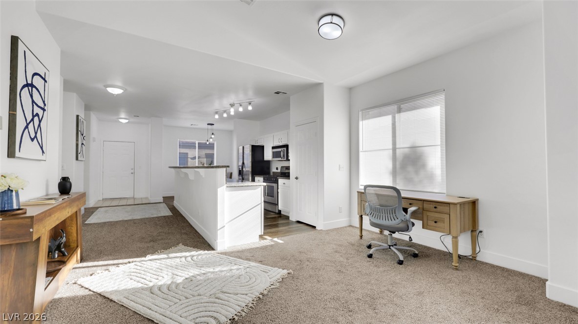 Photo 8 of 18, 721 Peachy Canyon Circle #201