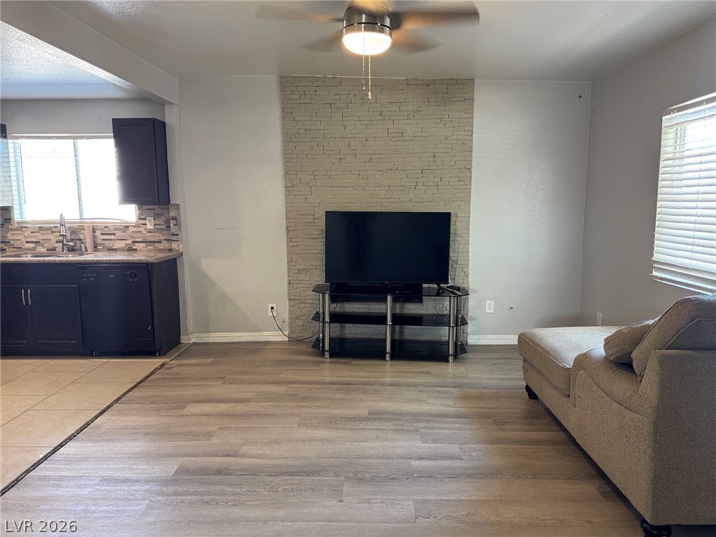 Photo 13 of 40, 1504 Ardmore Street