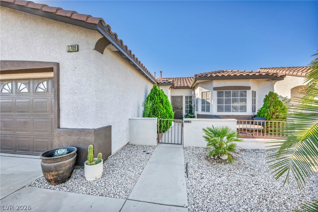 Photo 2 of 1709 White Daisy Way