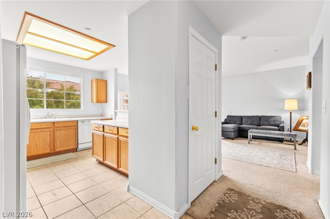 Photo 6 of 41, 830 Carnegie Street #623