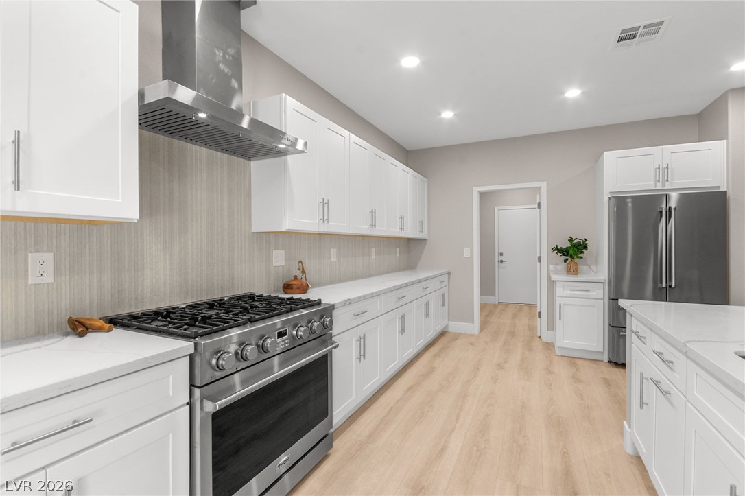 Photo 3 of 2100 Burtonsville Drive