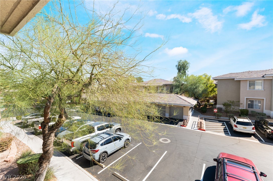Photo 37 of 41, 909 Domnus Lane #203