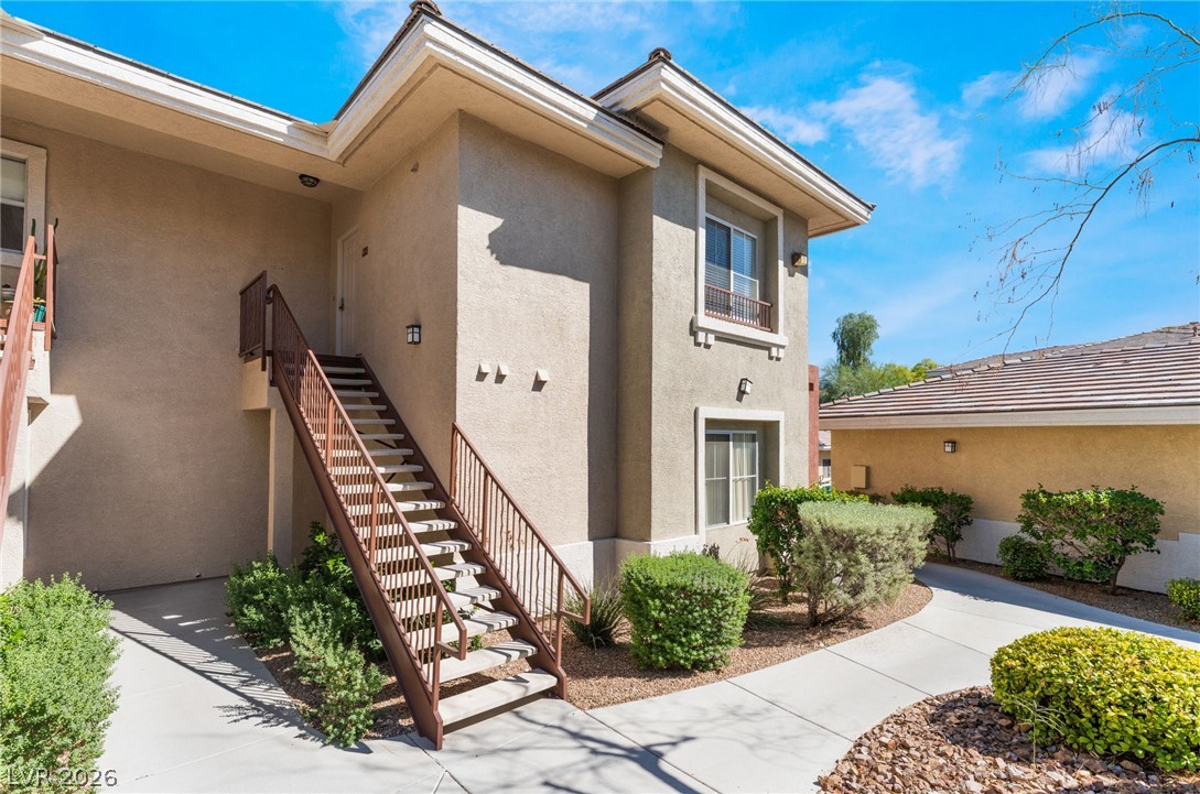 Photo 4 of 909 Domnus Lane #203